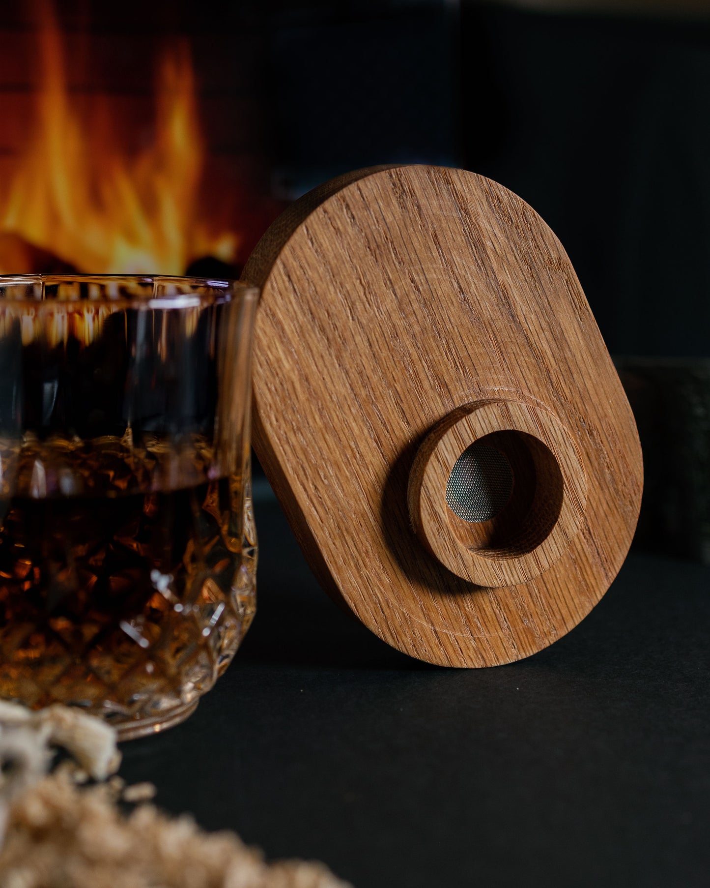 white oak whiskey smoker kit with torch
smoked old fashioned cocktail with wood smoke
luxury cocktail smoker kit OlivEmber
whiskey smoker gift set packaging
how to use cocktail smoker kit